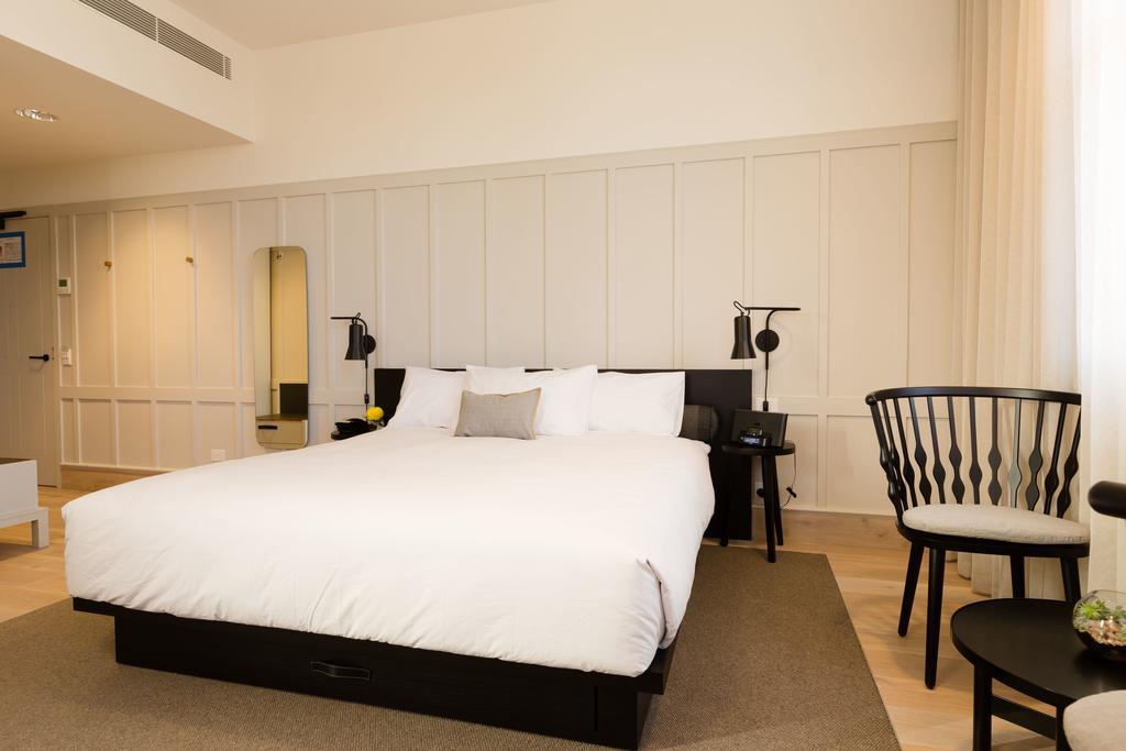 Coppersmith Hotel Melbourne Room photo